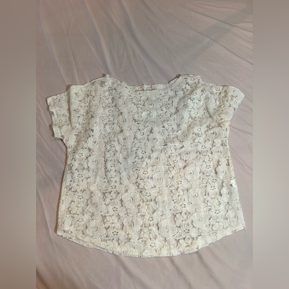 Elegant White Lace Women's Top
